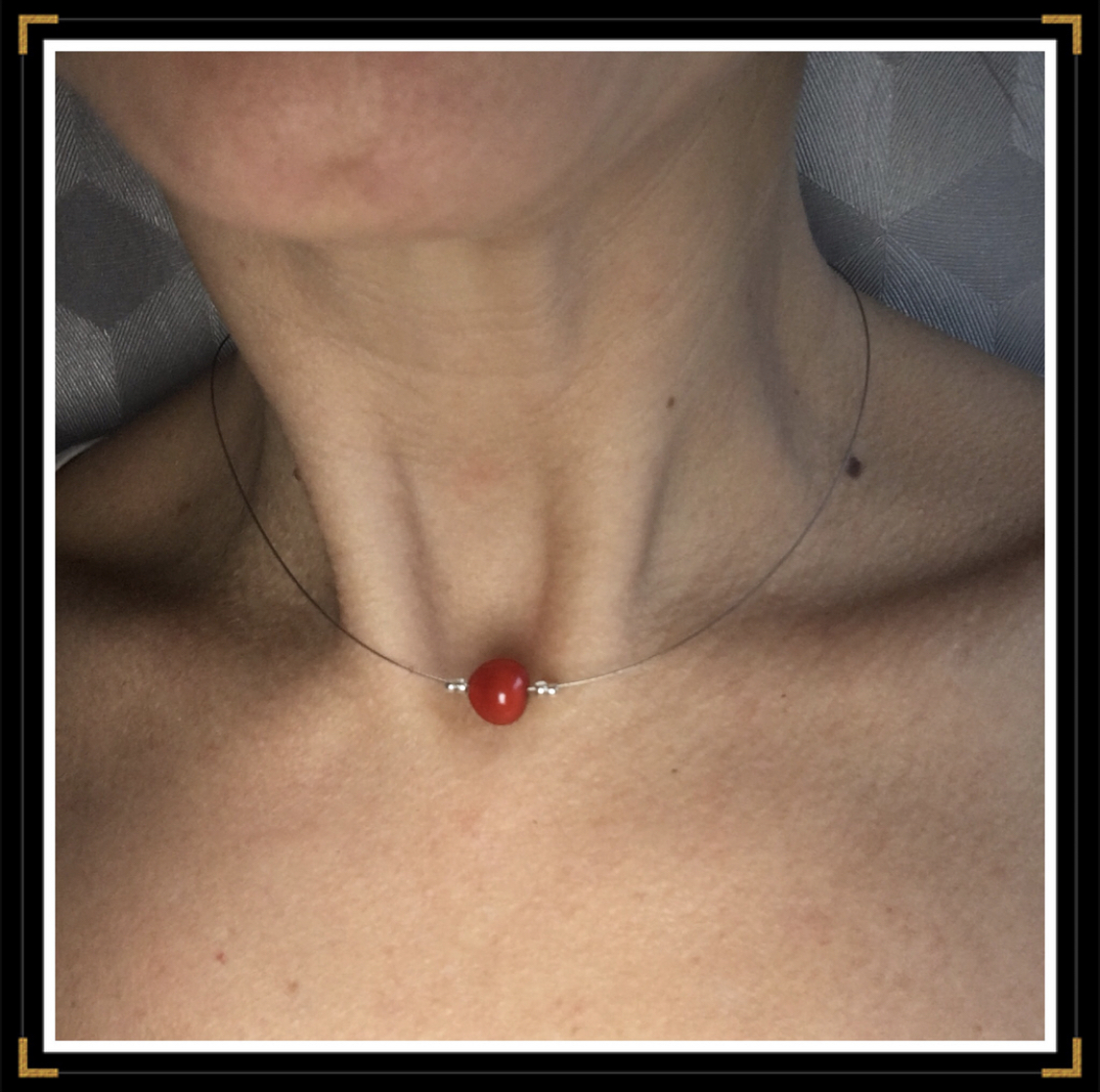 Collier ras de cou eglise