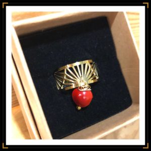 Bague acierinoxdore artdeco grainerouge