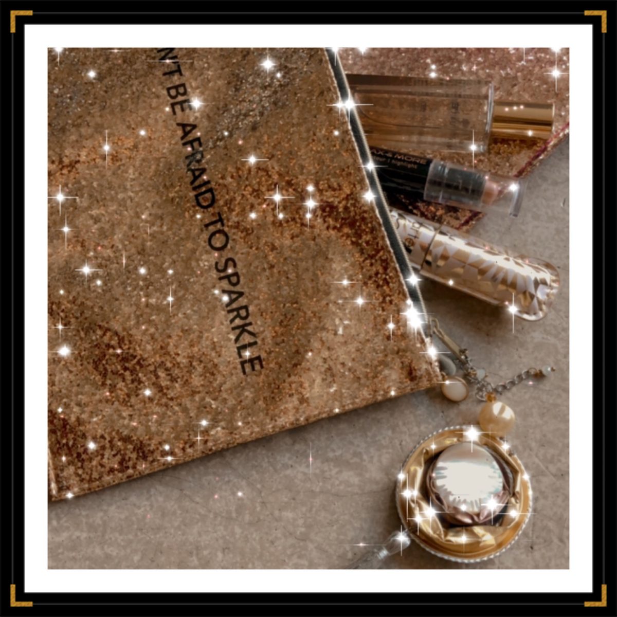 Pochette Les Zindispensables à paillettes