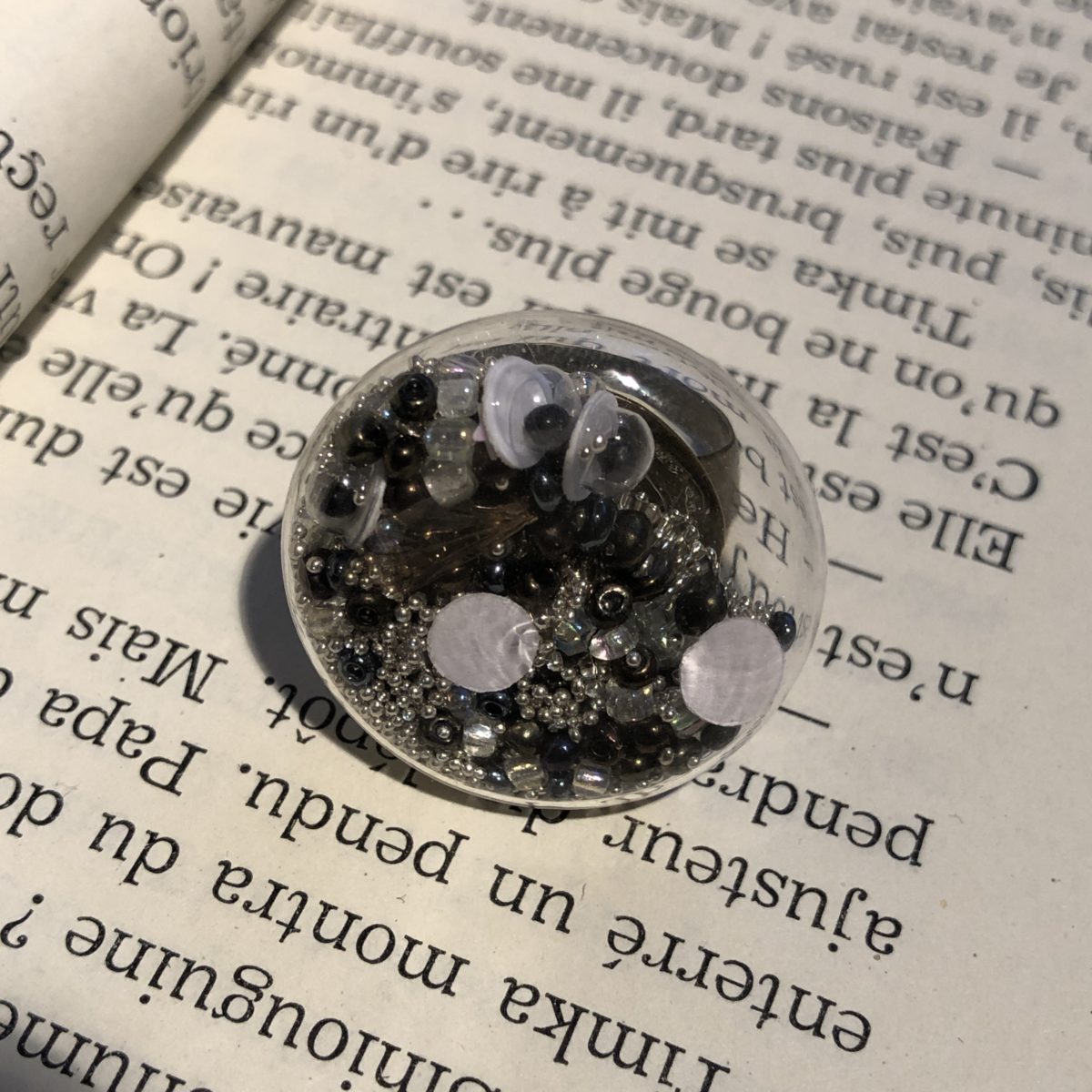 Zenfouis bague ronde medium sansmot perles yeux