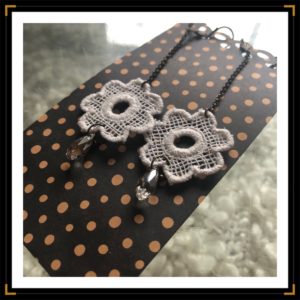 zajourees boucles dentelle modelebis bronze goutte etiquette