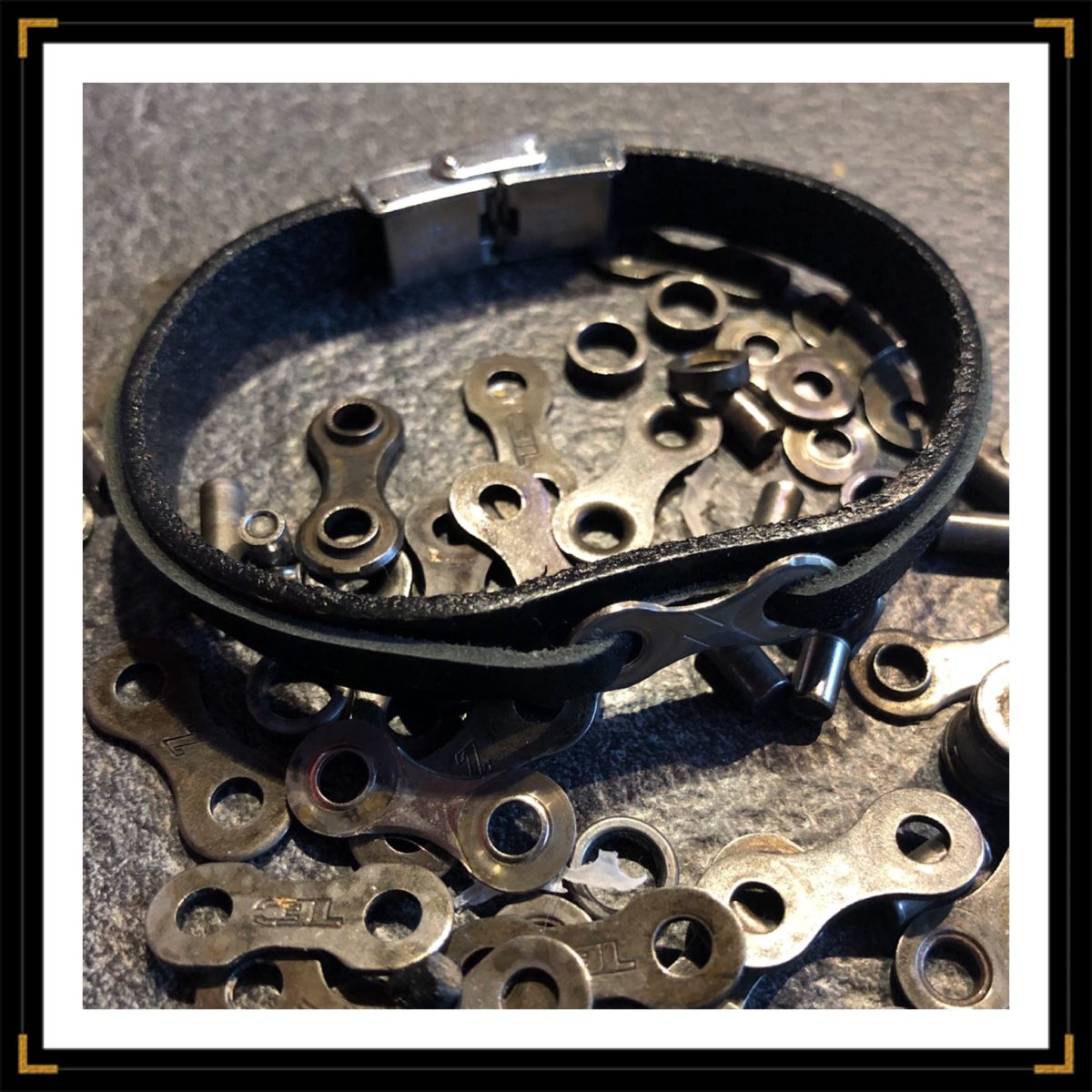 Zinavoues bracelet personnalisable chaine de velo