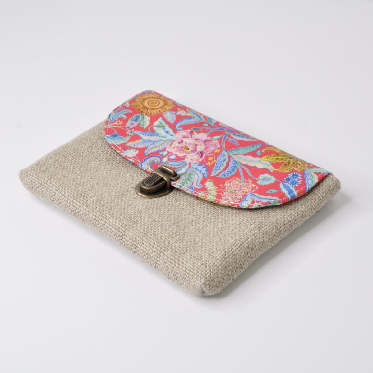 zassociees collab libertygardenoflife pochette