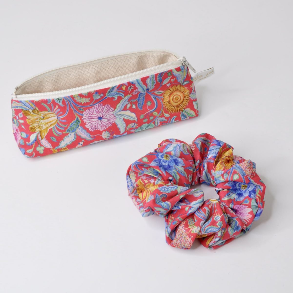 zassociees collab libertygardenoflife trousse