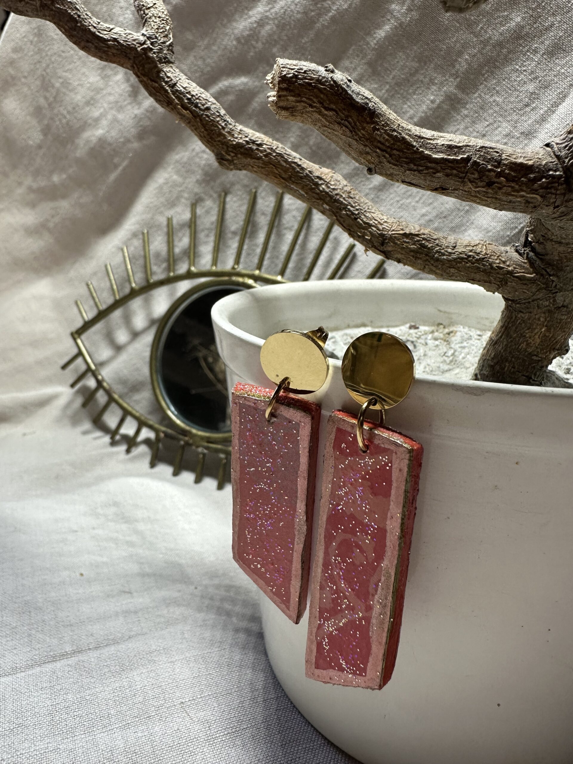 boucles d'oreilles upcyclées les Zencadrées corail